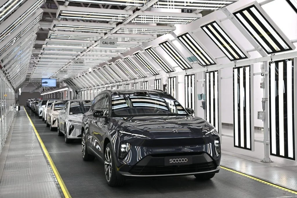 Châm ngòi cuộc chiến giảm giá, các hãng xe điện Trung Quốc bị Tesla bỏ xa về khoản "được lòng" các nhà cung ứng vì điều này