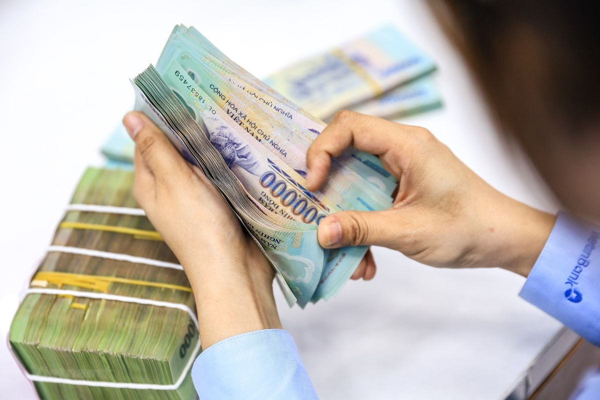 Lãi suất liên ngân hàng giảm mạnh, Ngân hàng Nhà nước hút ròng lượng tiền lớn