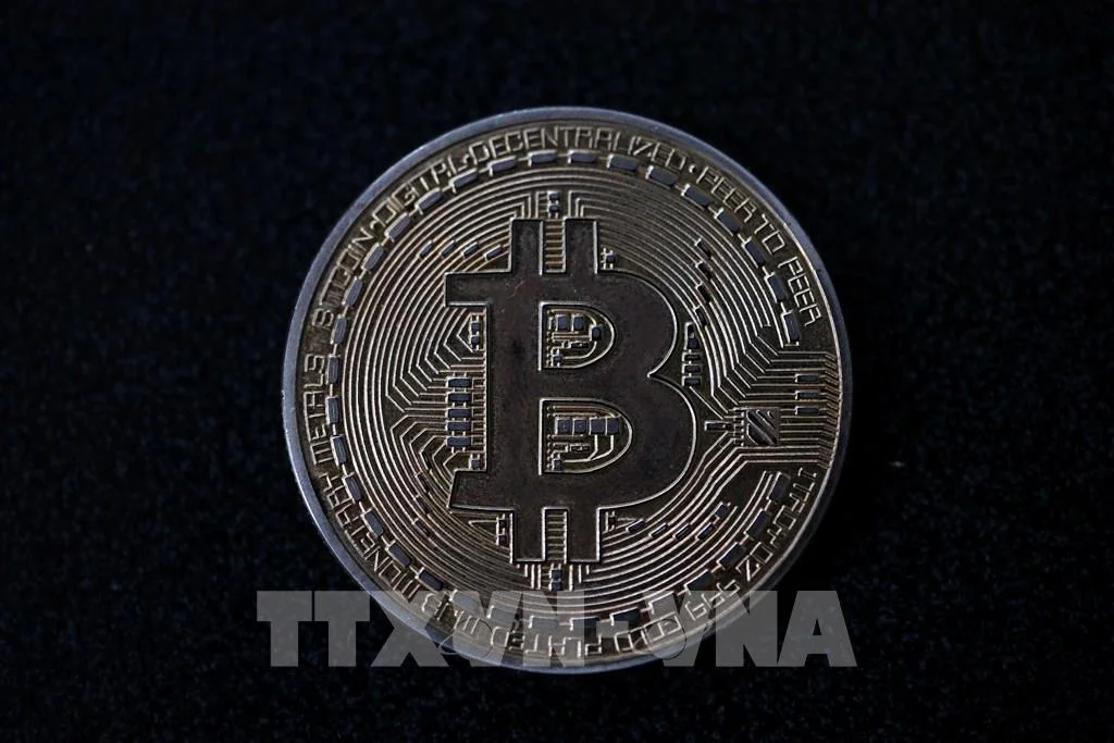 155954-bitcoin-vuot-moc-72-000-usd-tiep-tuc-lap-ky-luc-moi.jpg