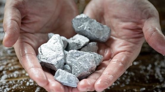 Một nhóm cổ phiếu bất ngờ 