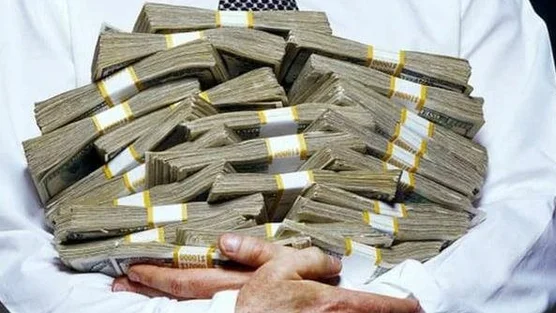 Một doanh nghiệp dốc hầu bao trả cổ tức tiền mặt 