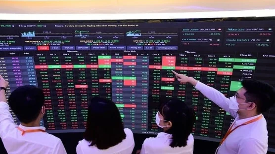 Doanh nghiệp trên sàn chứng khoán do Thủy Tiên nắm giữ hơn 20% cổ phần chuẩn bị họp bàn một việc quan trọng