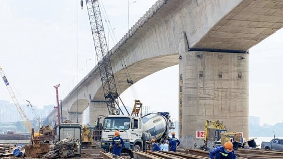 Thủ tướng đôn đốc đẩy mạnh giải ngân đầu tư công năm 2025
