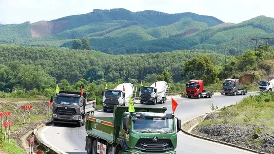 Công ty buôn xe ô tô báo lãi quý 2/2025 tăng 375%, cổ phiếu kịch trần