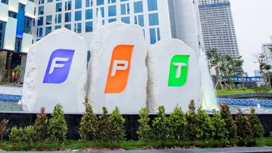 Chuyện gì đây: FPT lập 2 kỷ lục trong một ngày