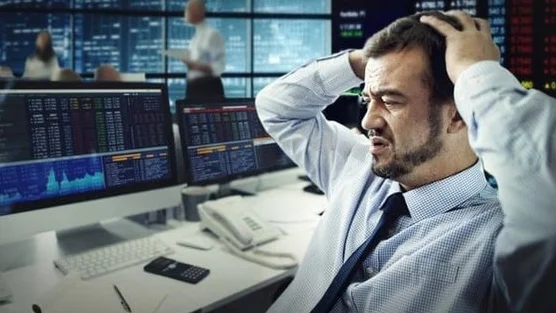 Khối ngoại bán ròng gần 2.700 tỷ trong ngày VN-Index vượt mốc 1.680 điểm, cổ phiếu nào là tâm điểm 