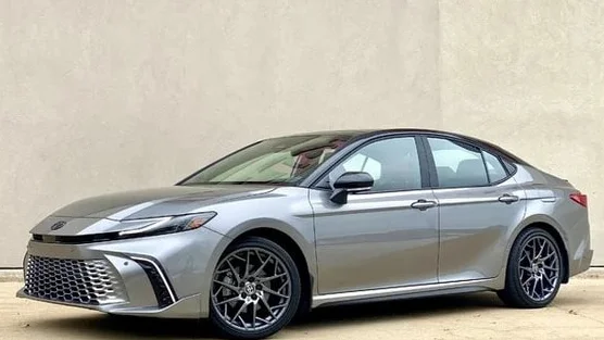 Ai nói Toyota chậm chuyển đổi sang xe điện?