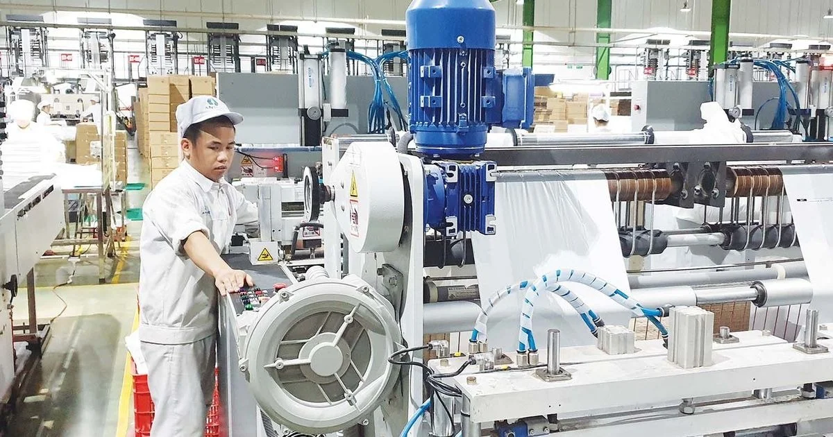 Gần 224.000 doanh nghiệp gia nhập thị trường, vốn đăng ký bổ sung vào nền kinh tế vượt 5 triệu tỷ đồng
