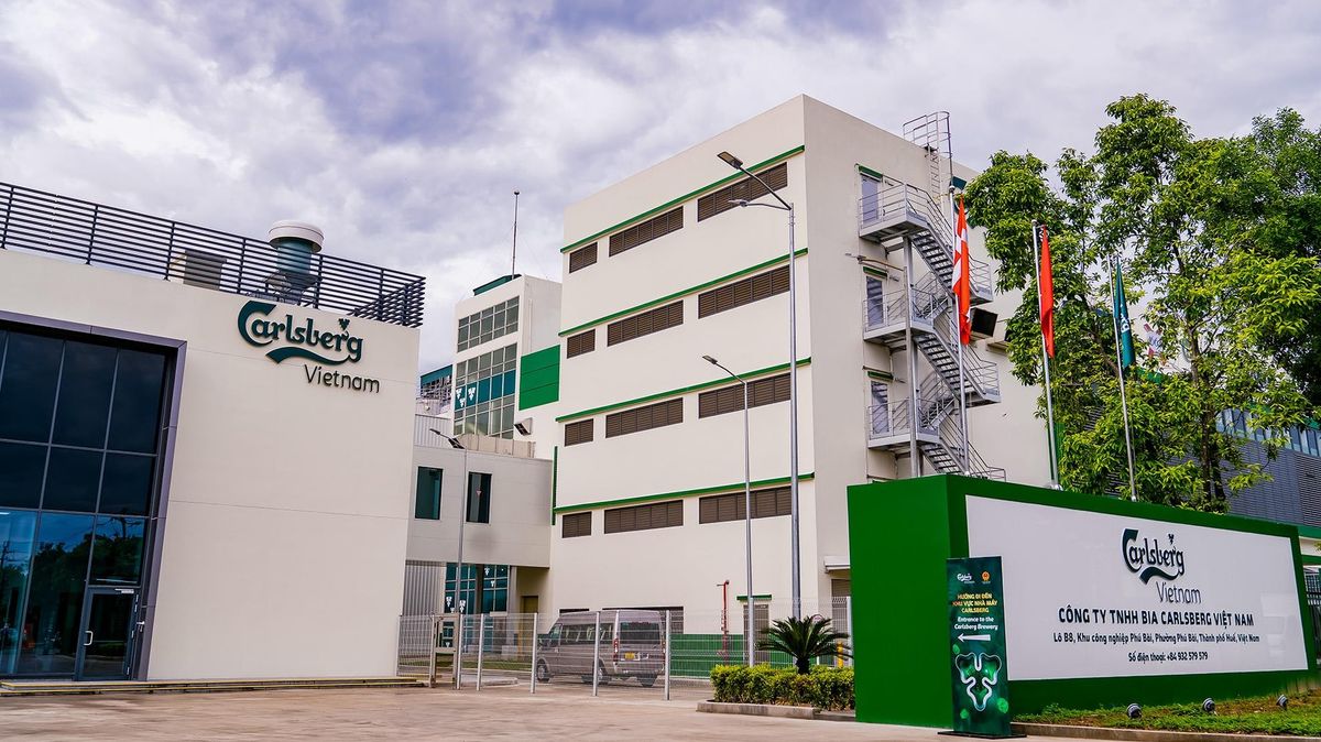 Hãng bia Carlsberg tại Việt Nam lỗ hơn 800 tỷ đồng năm 2025, dù doanh thu 