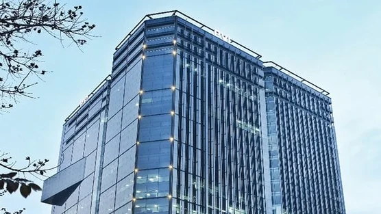 UBCKNN xử phạt 2 công ty “họ” dầu khí vì vi phạm công bố thông tin