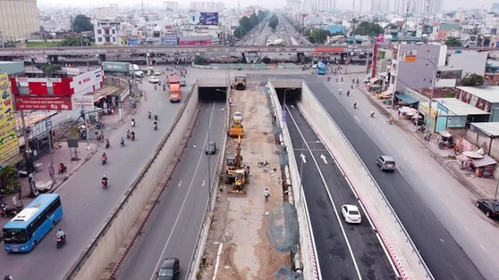 Giá vật liệu “nhảy vọt” theo xăng dầu: Nguy cơ đội vốn hàng chục nghìn tỷ đồng
